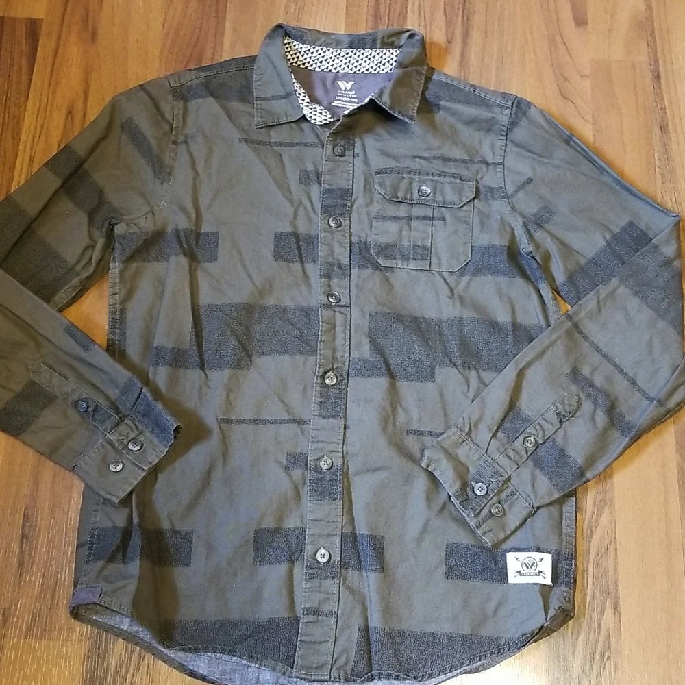 Bundle of Boy's Long Sleeve Shirts, Size Large - Picture 12 of 13